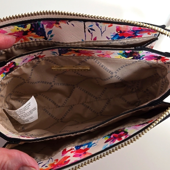 NWOT Steve Madden Floral Cross Body Purses. - Picture 4 of 8